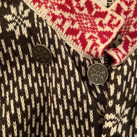 Gorgeous sweater - Picture 3 of 4